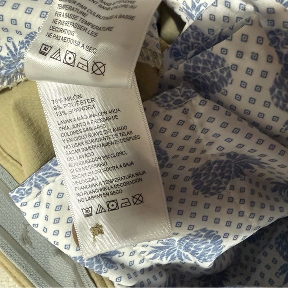 Tommy Bahama Shorts - Picture 6 of 6